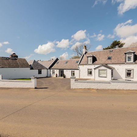 Nether Newton - Sleeps 12, Hottub, Sauna, Private Garden Newmilns Экстерьер фото